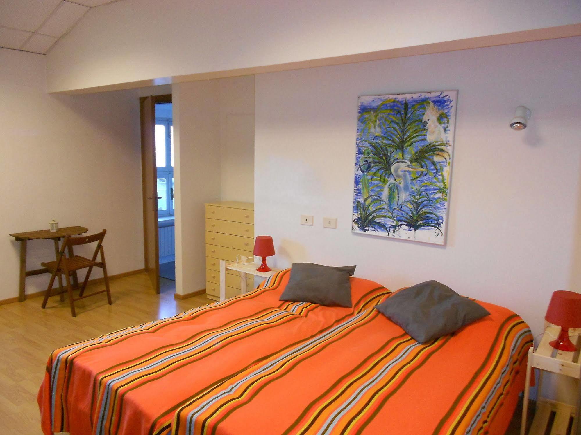 Santangela Hostel & Rooms Menaggio Dış mekan fotoğraf
