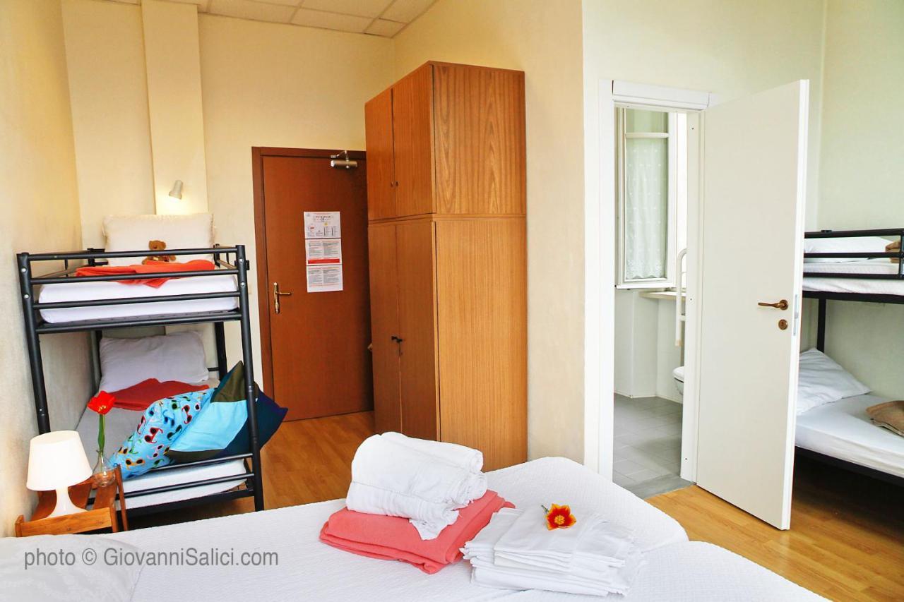 Santangela Hostel & Rooms Menaggio Dış mekan fotoğraf